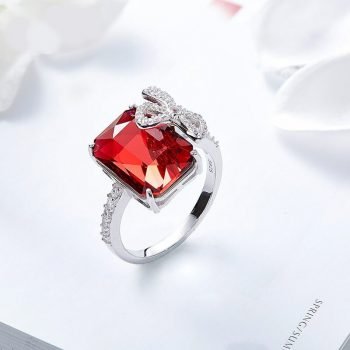 Giffany 925 sterling silver Fashion Finger Ring Embellished with Swarovski Red Cut Rectangle Crystal